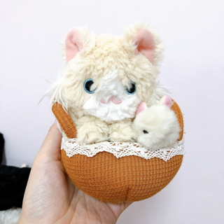 🛒 ตุ๊กตาน้องแมวสีครีมในตะกร้ากับกระต่ายน้อย Kutsushita Nyanko หายาก ลิขสิทธิ์แท้จากญี่ปุ่น🇯🇵