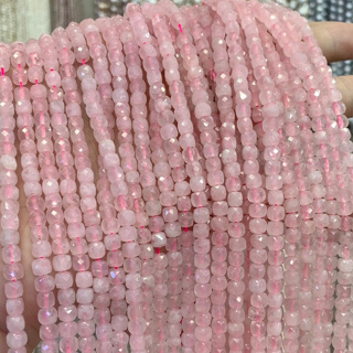 โรสควอตซ์ Rose Quartz ทรงลูกบาศก์ เจียผิว ขนาดประมาณ 4*4 mm