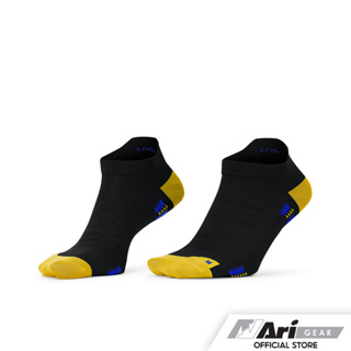 ARI LIGHTWEIGHT RUNNING TAB SOCKS - BLACK/YELLOW/BLUE ถุงเท้า อาริ ไลต์เวท สีดำเหลืองน้ำเงิน