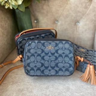 แท้♥️มือ1 COACH Mini Camera Bag In Signature Chambray C8666