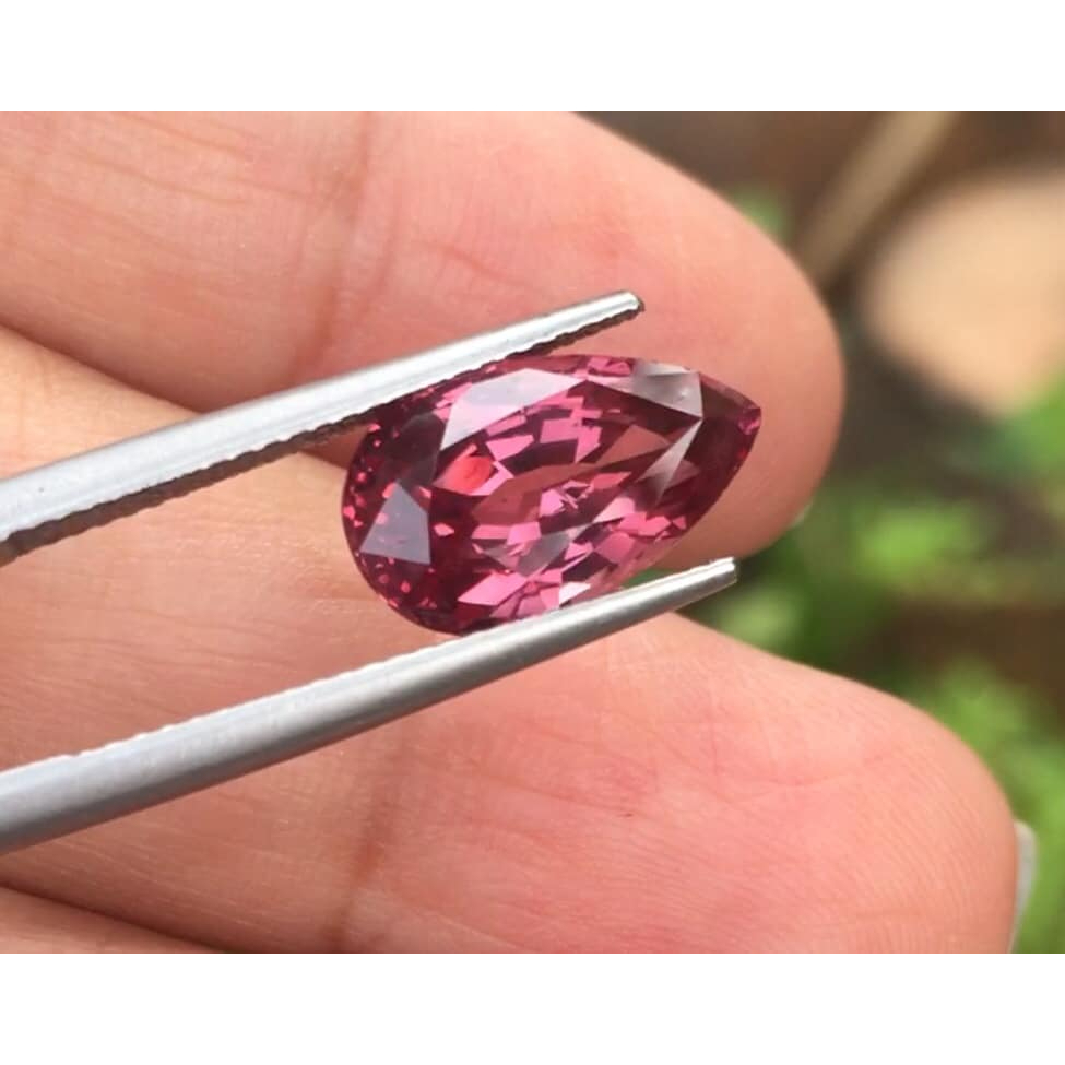 พลอยคัลเลอร์เชนจ์-การ์เน็ต-color-changegarnet-นน5-42กะรัต