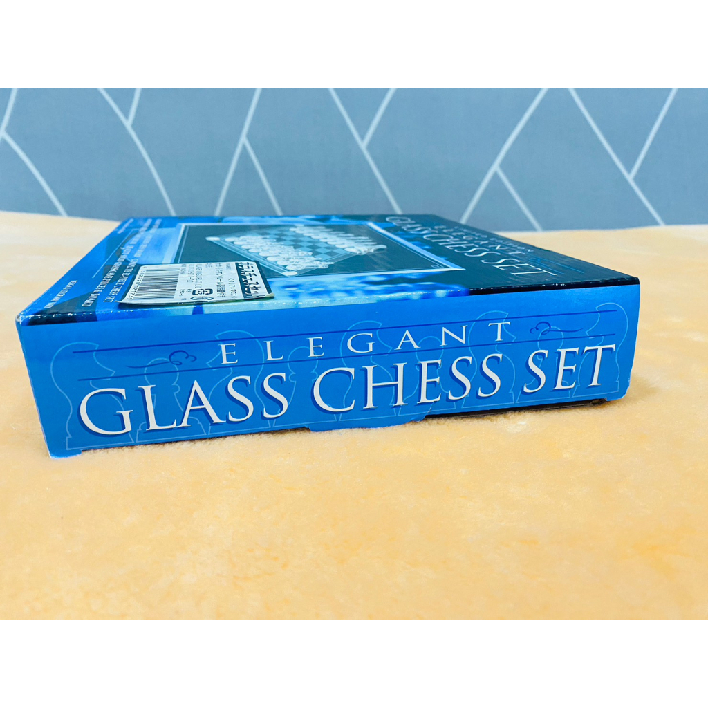 เกมกระดาน-กระดาน-หมากรุก-หมากฮอส-elegant-glass-chess-set