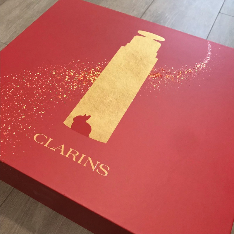กล่องแม่เหล็ก-กล่อง-แบรนด์-clarins-ของแท้-กล่องเครื่องสำอาง-สภาพสวย-สีขาวแดง-เอกลักษณ์ของแบรนด์-สภาพใหม่-limited-edition