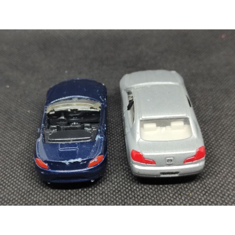 tomica-bmw-z4-amp-nissan-skyline