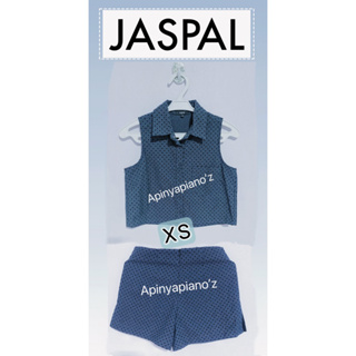 ชุดเซ็ท 2 ชิ้น เสื้อเชิ้ตแขนกุด และกางเกงขาสั้นสีกรม ลายจุดดำ แบรนด์ JASPAL _ XS ♥️ ชุดเซ็ทมือสอง
