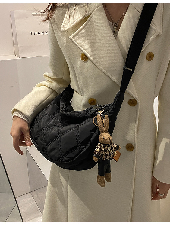กระเป๋าสไตล์น่ารัก-ctgb661-ฟรี-จี้ตุ๊กตา-กระเป๋าคล้องแขน-สำหรับผู้หญิง-แฟชั่นยอดฮิต
