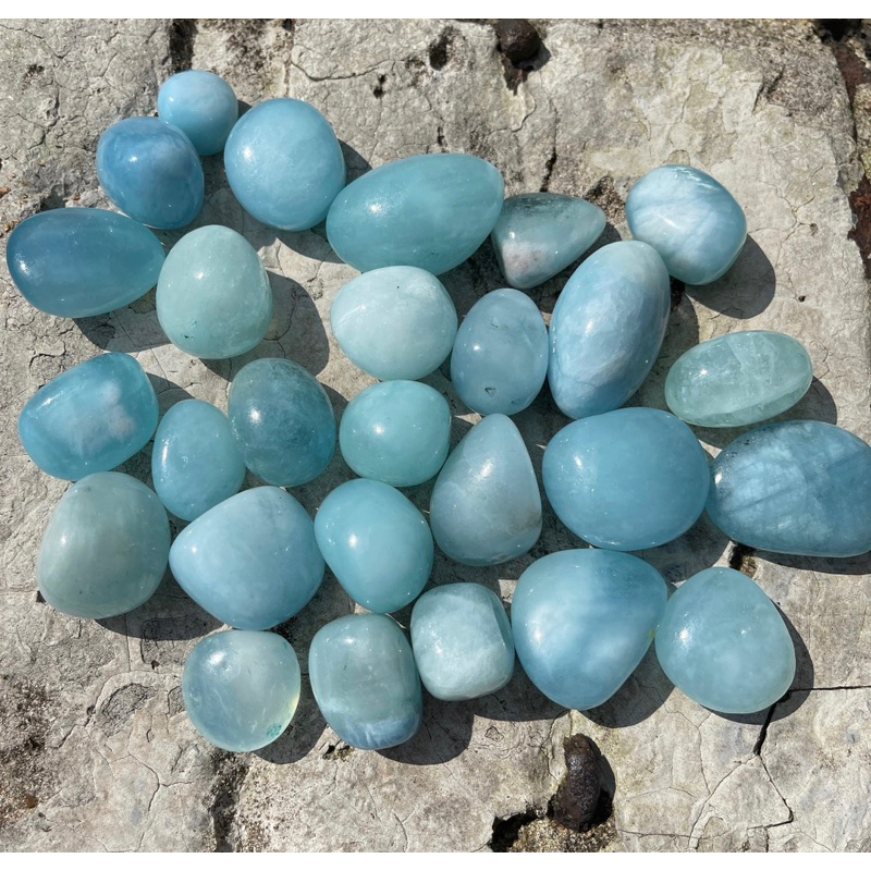 1 Piece Natural Aquamarine Tumble Stone, High Quality Tumbled ...