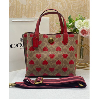 C8562 Coach Willow Tote 24