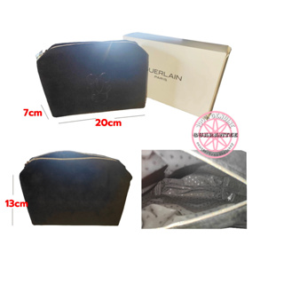กระเป๋าเครื่องสำอาง สีดำกำมะหยี่ GUERLAIN Black Velvet Makeup Bag