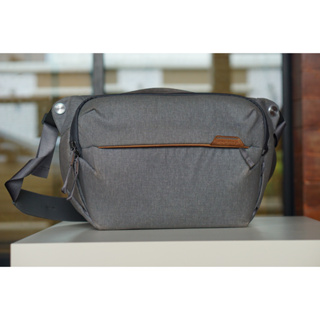 กระเป๋ากล้อง Peak Design มือสอง รุ่น Everyday Sling 10L สี Ash