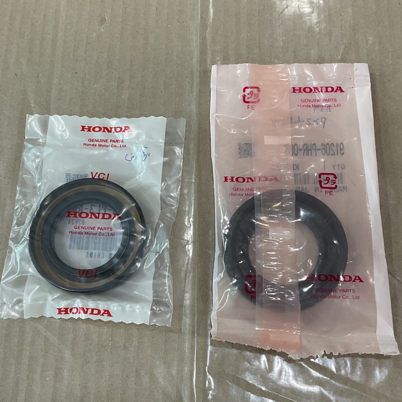 ซีลเพลาขับ-เกียร์ออโต้-honda-civic-fd-fb-เครื่อง-1-8-รหัสแท้-91206-phr-003-91205-pl3-a01-เบิกศูนย์ไทย