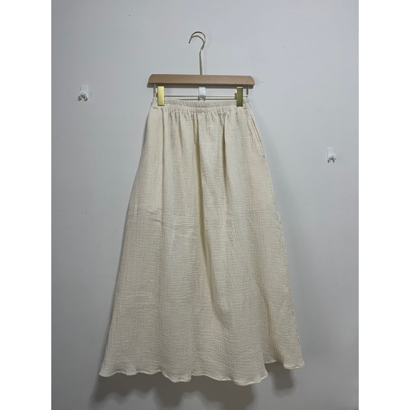 bell-skirt-กระโปรงผ้าสาลูอัดย่น