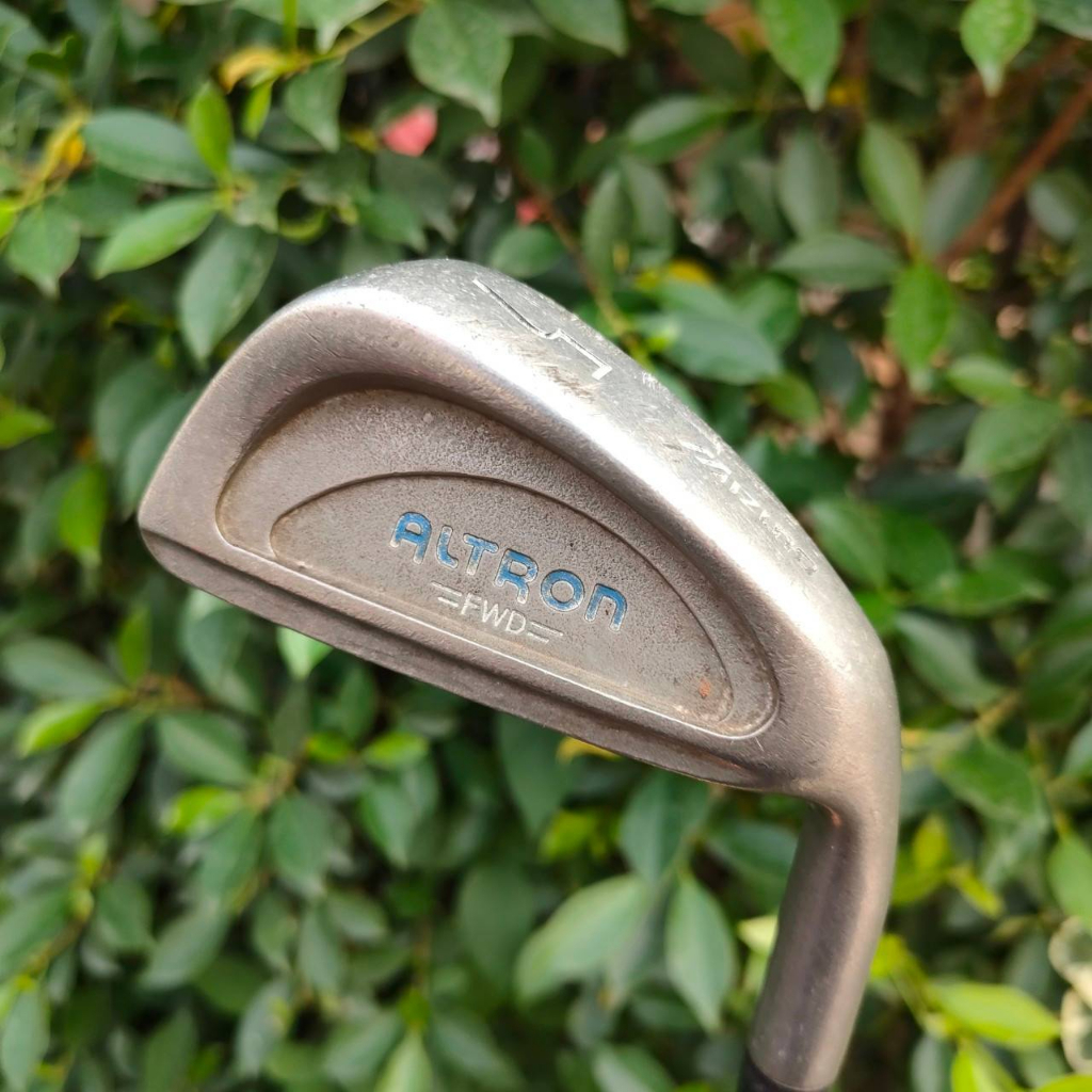 Mizuno altron sale