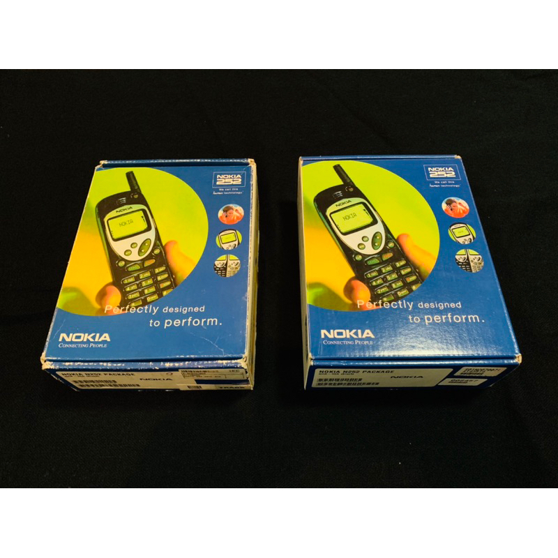Nokia 252 ระบบ AMP 800 MHz จำนวน 2 เครื่อง เป็นเครื่องที่ใช้โชว์ในร้าน ...