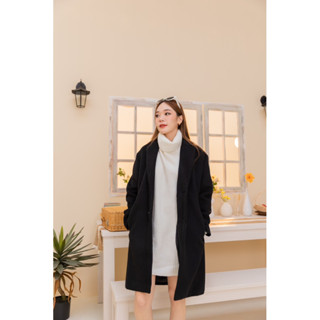 Month wool coat / unisex เสื้อโค้ทผ้าวูลสีดำ