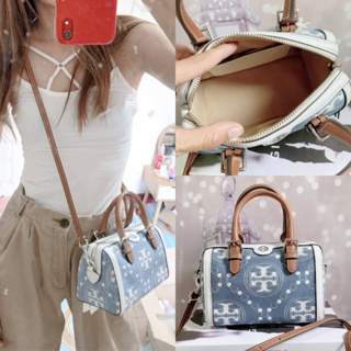 🎀 (สด-ผ่อน) สีเดนิม 7 นิ้ว Shop Tory Burch 148688 Petite T Monogram Denim Barrel Bag