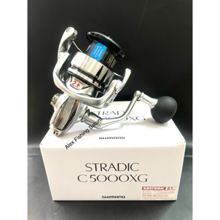 [โค้ด WAFCP ลด 10% สูงสุด 400.- ]รอกตกปลา Shimano STRADIC FL (2019)