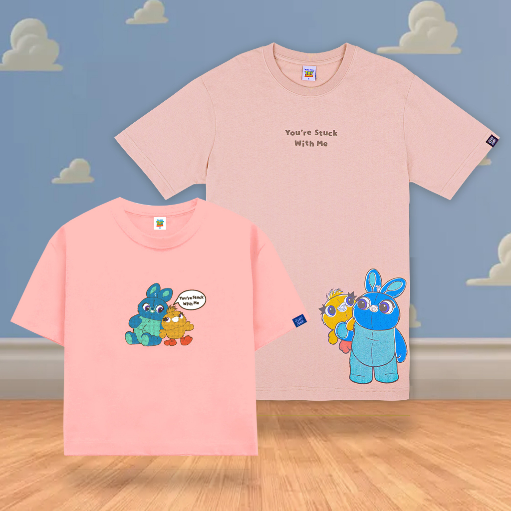 disney-toy-story-ducky-bunny-family-men-t-shirt-amp-women-crop-เสื้อยืดครอบครัวดิสนีย์-ทอย-สตอรี่-ดั๊คกี้และบันนี่-ผู้ชาย-และ-ครอปผู้หญิง-สินค้าลิขสิทธ์แท้100-characters-studio