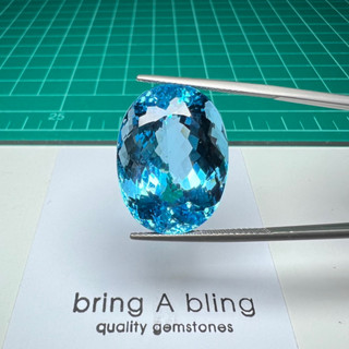 บลู โทแพส swiss blue topaz 40.95ct (22.8×17×12.9 มม.) สวยมากๆ สะอาด