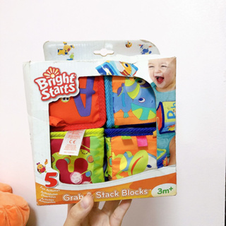 ส่งต่อ : Bright Starts Grab&Stack Blocks 3m+ สภาพดี แค่กล่องไม่สวยค่ะ ใช้งานน้อยมาก