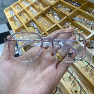 กรอบแว่นสามารถนำไปตัดใส่เลนส์ค่าสายตาได้