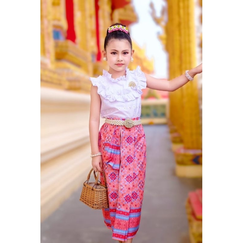 kc-ชุดไทยเด็กผู้หญิง-ชุดไทยหน้านาง-ชุดไทยประยุกต์-ชุดไทยล้านนา-เนื้อผ้านิ่ม-ใส่สบาย-สวยงามวิจิตรมาก-ใส่ได้ทุกโอกาส