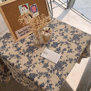 (พร้อมส่ง🌷) ผ้าปูโต๊ะลายดอกไม้ สีขาวน้ำเงิน สีจริงตามภาพ!