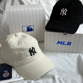 MLB baseball cap ลูกฟูก ⚾️ แท้จาก shop เกาหลีพร้อมกล่อง