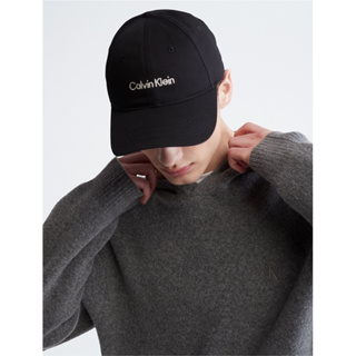 พร้อมส่ง🇺🇸Calvin Klein - Standard Baseball Cap หมวกรุ่นใหม่ล่าสุด