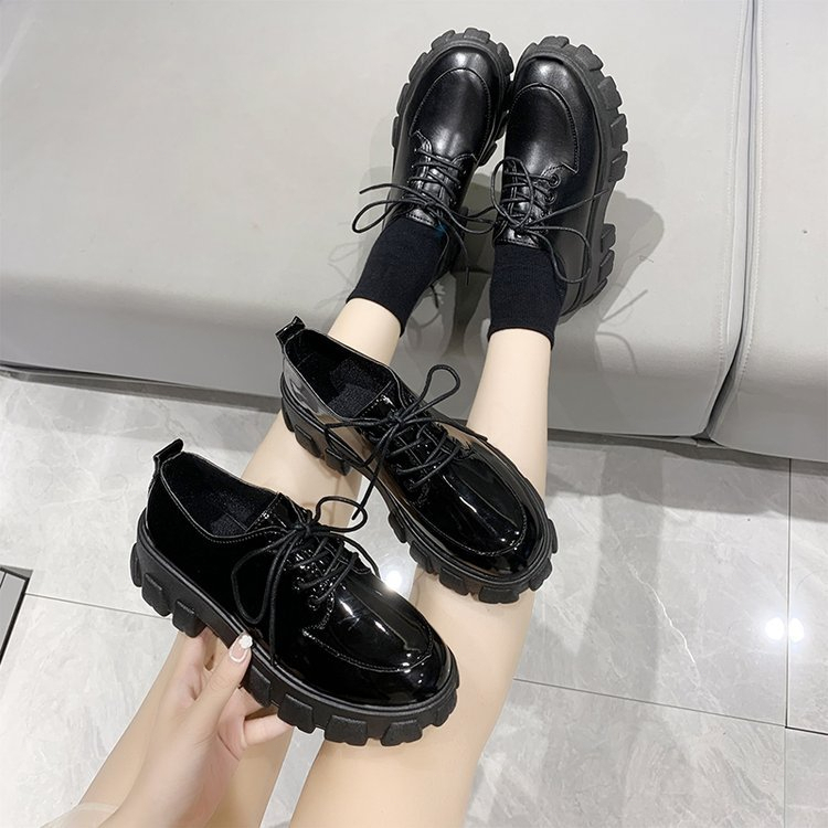 ภาพสินค้าสปอตสินค้า รองเท้าส้นหนา สไตล์เกาหลี สําหรับผู้หญิงขนาด รองเท้านักเรียน รองเท้าหนังผู้หญิง 35-42 จากร้าน .scorpio บน Shopee ภาพที่ 4