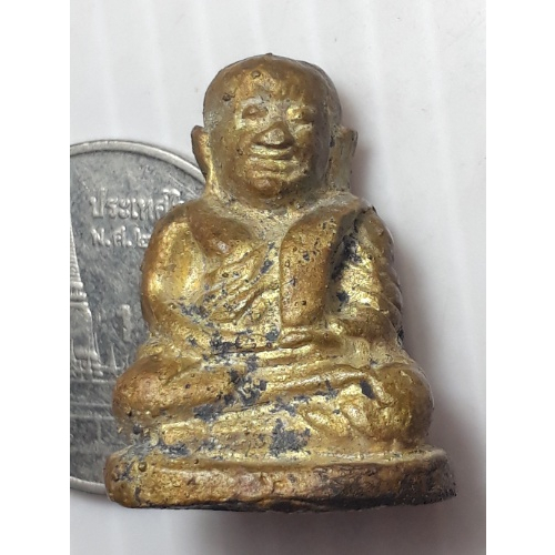 รูปหล่อ-รุ่นเงินหมุน-หลวงพ่อเงิน-วัดทับทิม-พิจิตร-ปี2558-เนื้อทองชนวน-มีกล่อง