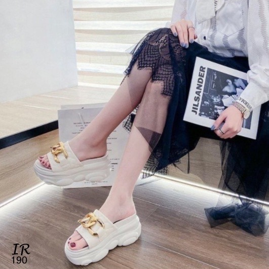 190-รองเท้าสวมหนังแต่งอะไหล่-ส้นพื้นนิ่ม-งานมาใหม่