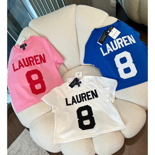 Lauren 8 crop top🤍🩷💙(300฿ฟรีส่ง) เสื้อครอปแขนสั้นสุดคิ้วท์ รุ่นใหม่เลยค่าา น่ารักมากกๆ พิมพ์ลายอักษรและตัวเลข valen