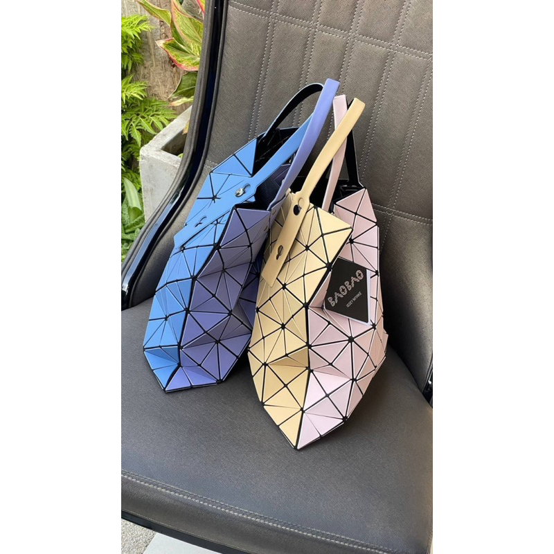 bao-bao-issey-miyake-lucent-double-color-6x6