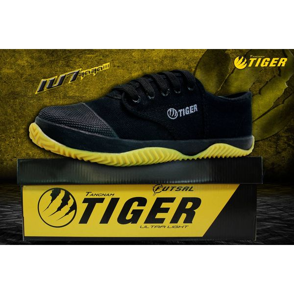 รองเท้าผ้าใบ-tiger-สีดำล้วน