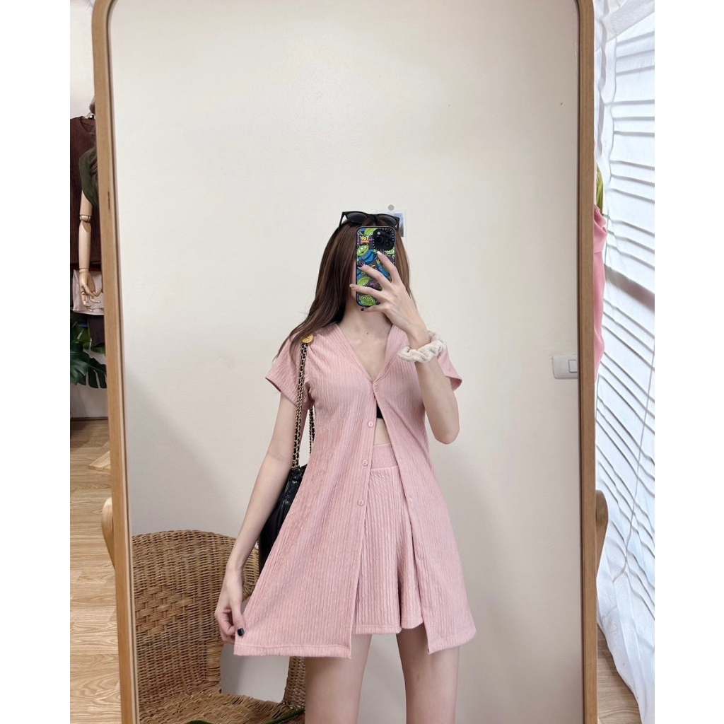 ชุดเซ็ทเสื้อแขนสั้น-กางเกงขาสั้น