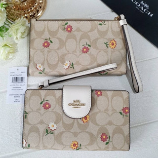 🎀(สด-ผ่อน) CH476 TECH PHONE WALLET WITH WILDFLOWER PRINT