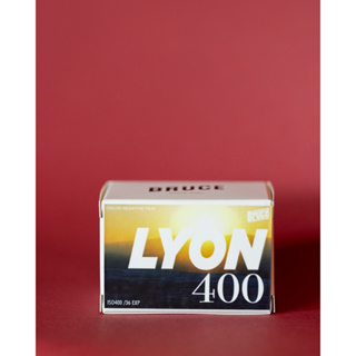 ฟิล์มสี LYON400 แบบ 36 ภาพ ส่งล้างสแกนฟรีที่ ella.bkk • COLOR FILM 135 • ฟิล์มถ่ายรูป • ฟิล์มถ่ายภาพ
