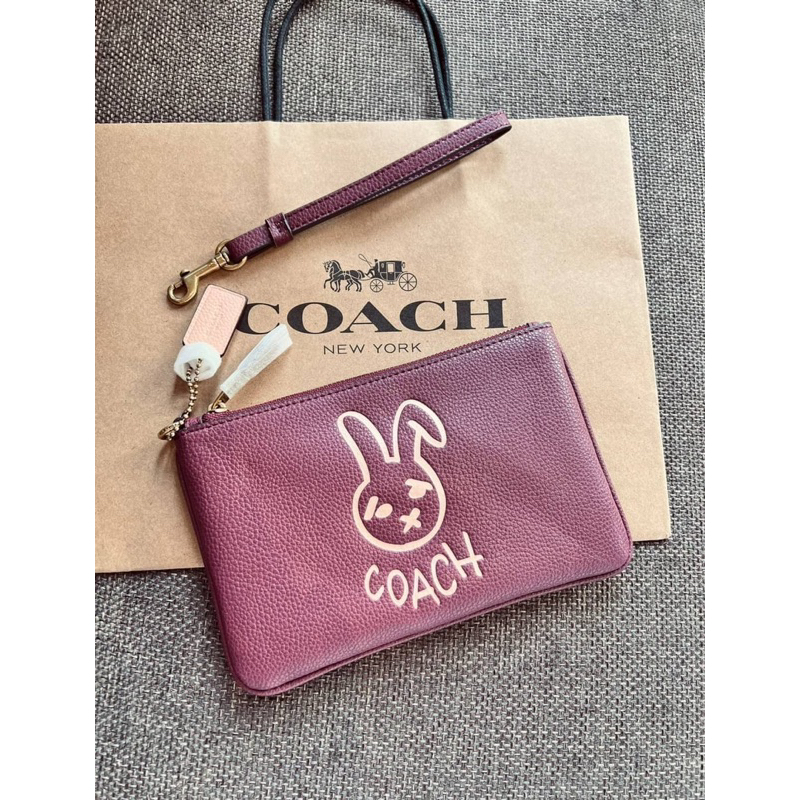 COACH SMALL WRISTLET WITH RABBIT Shopee Thailand