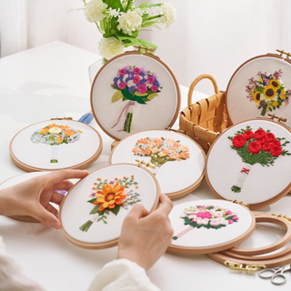 ชุดปักลายดอกไม้ ฟรีสะดึงขนาด 15 cm. Beginner flower DIY Embroidery kit 15 cm