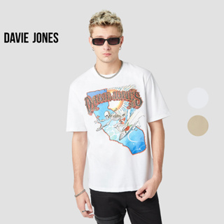 DAVIE JONES เสื้อยืดพิมพ์ลาย ทรง Relaxed Fit T-Shirt สีขาว Graphic Print Relaxed Fit T-shirt in white  WA0127WH CR