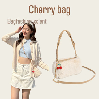 [พร้อมส่ง] กระเป๋า Cherry bag มาพร้อมกับซิปมีจี้เชอรี่น่ารักๆทุกใบ น้องเป็นขนปุกปุยนุ่มนิ่ม สะพายแล้วสวยมาก