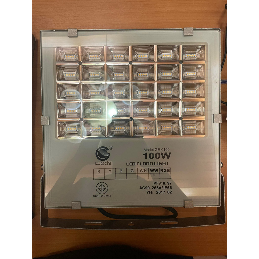 โคมฟลัดไลท์-led-100w-3000k-รุ่น-ge-0100-iwachi