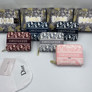 กระเป๋าสตางค์ผู้หญิงใบสั้นดิออร์ สินค้าพร้อมส่ง พร้อมกล่อง ถุงผ้า งานเกรดพี่เมียม ขนาด5.5นิ้ว