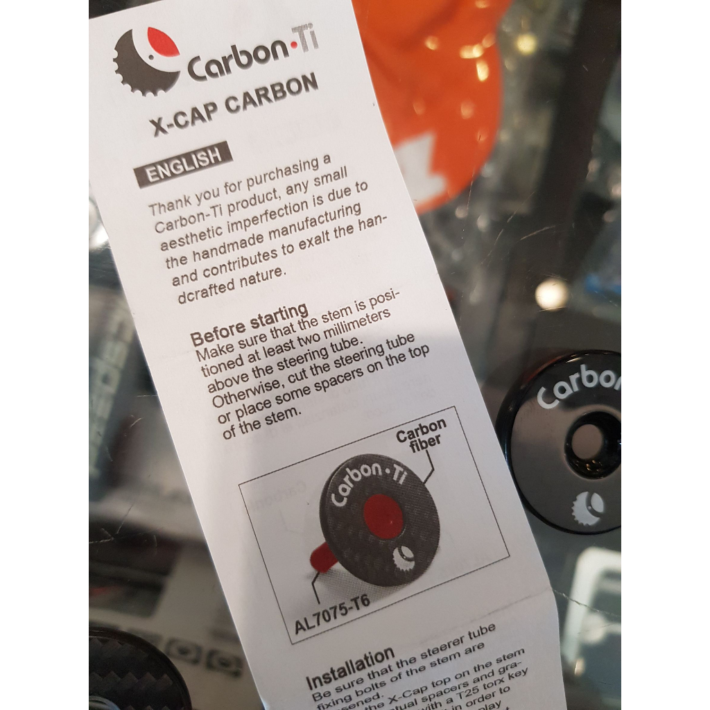 carbon-ti-x-cap-ฝาปิดสเต็ม-คาร์บอน-พร้อมน็อตไทเทเนียม-น้ำหนักเบา