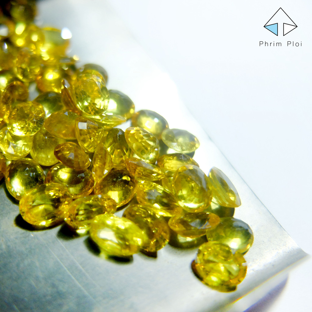 พลอยบุษราคัม-yellow-sapphire-สำหรับทำเครื่องประดับ-มี-4-ขนาดให้เลือก