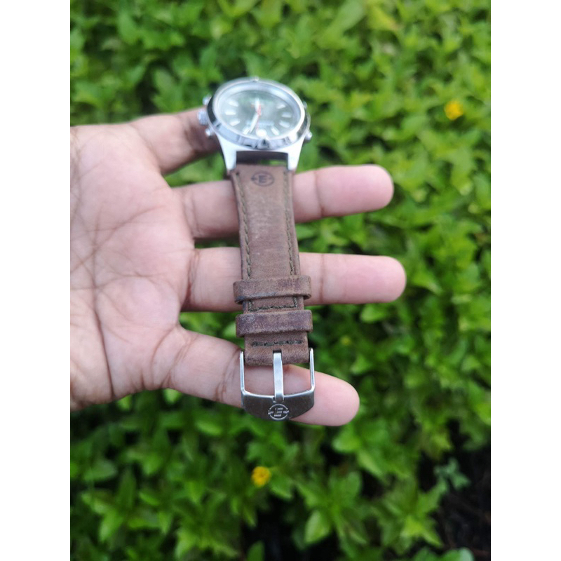 นาฬิกา-timex-expedition-indiglo-wr50m-มือ2