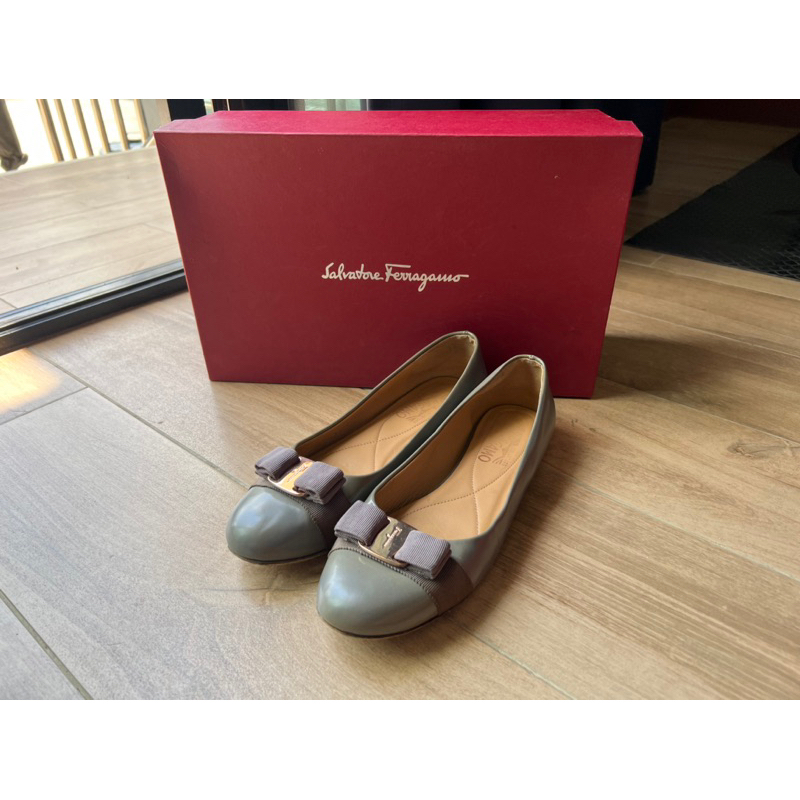 ferragamo-flat-shoes