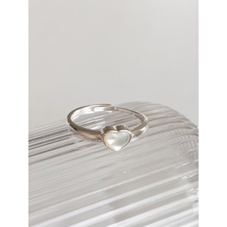(โค้ด X8SFXJ ลด 20%) A.piece  แหวนเงินแท้ [all silver 925] heart shell ring(481)