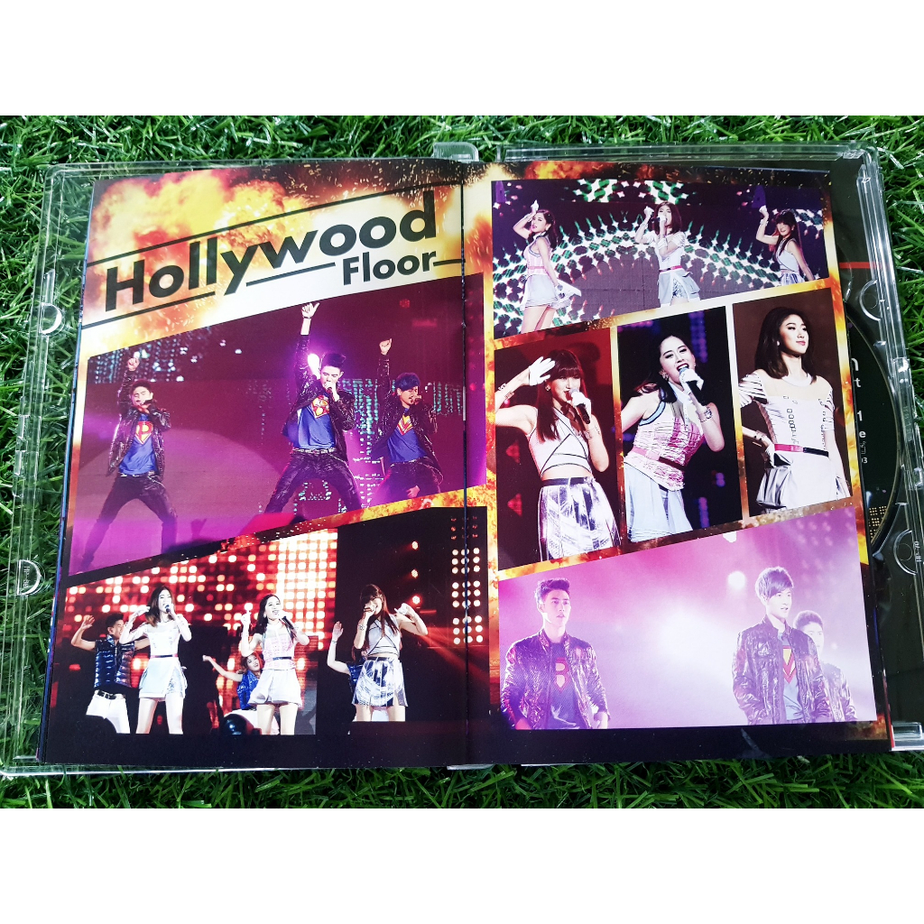 dvd-คอนเสิร์ต-rs-kamikaze-แดนซ์เนรมิต-concert-คอนเสิร์ตฉลอง-7-ปี-กามิกาเซ่-วง-3-2-1-โฟร์-มด-หวาย-waii-neko-jump